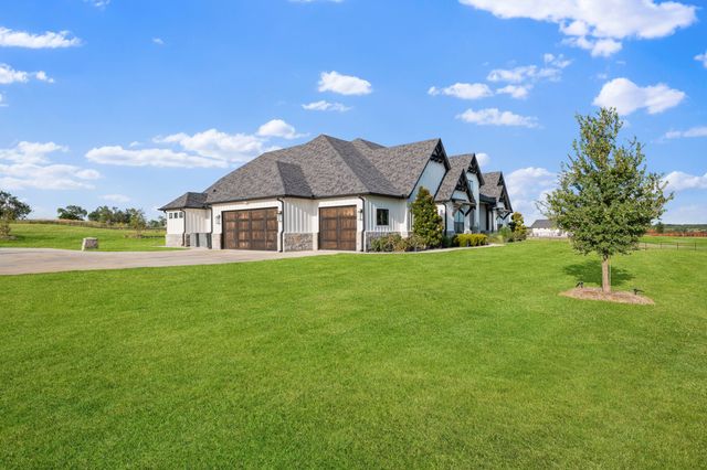 412 Royal Santana Run, Weatherford, TX 76087