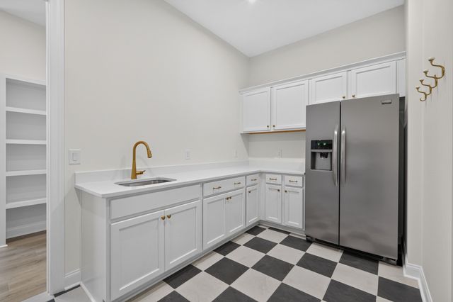 3384 Sarah Bee Ln, Thompsons Station, TN 37179