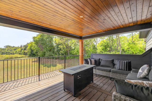 3384 Sarah Bee Ln, Thompsons Station, TN 37179