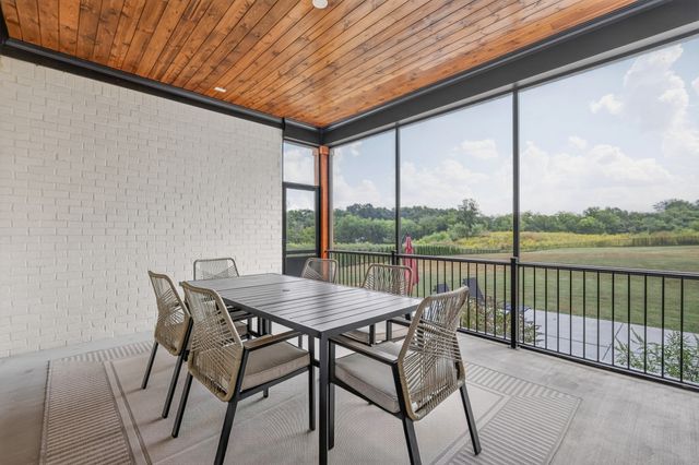 3384 Sarah Bee Ln, Thompsons Station, TN 37179
