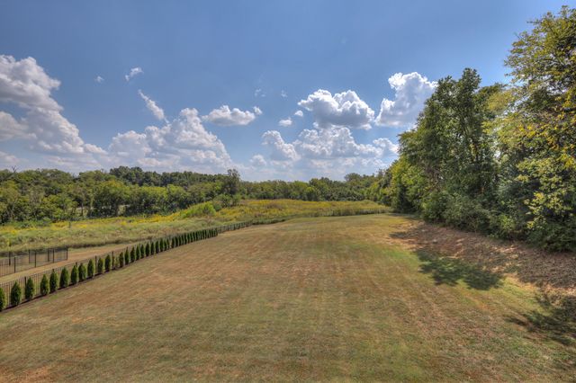 3384 Sarah Bee Ln, Thompsons Station, TN 37179