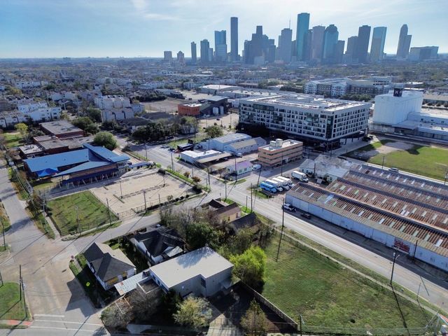 2306 Crockett Street, Houston, TX 77007