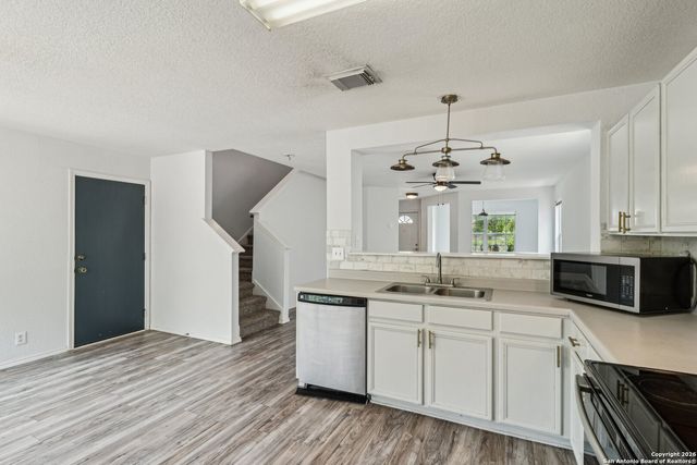 87 Kenrock Ridge, San Antonio, TX 78254