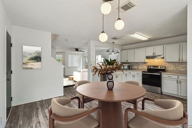 87 Kenrock Ridge, San Antonio, TX 78254