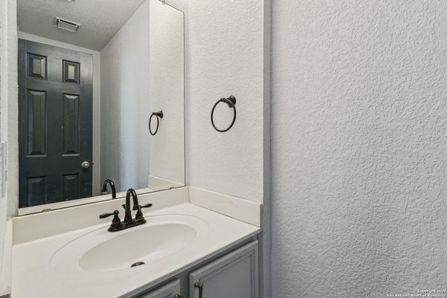 87 Kenrock Ridge, San Antonio, TX 78254