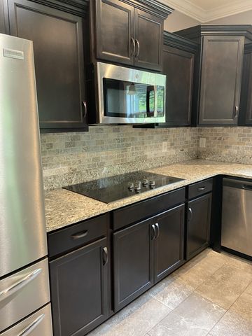 375 Barry Dr, Clarksville, TN 37040