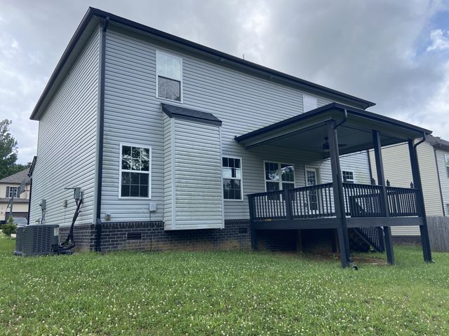 375 Barry Dr, Clarksville, TN 37040