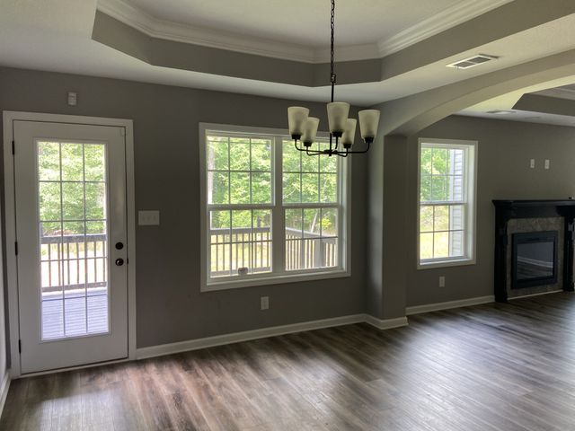 375 Barry Dr, Clarksville, TN 37040