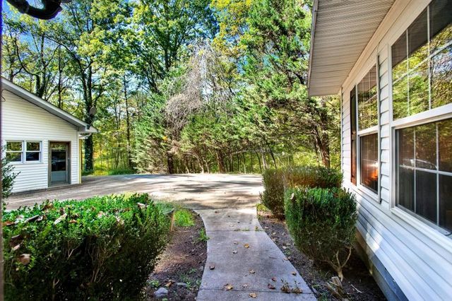 438 E Price Creek Road, Jasper, GA 30143