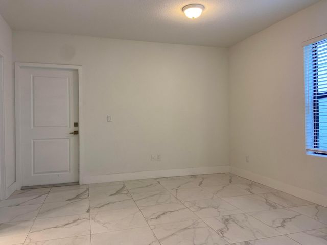 383 Bella Sol Way, West Palm Beach, FL 33406