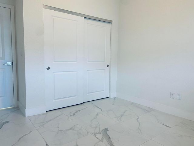 383 Bella Sol Way, West Palm Beach, FL 33406