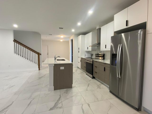383 Bella Sol Way, West Palm Beach, FL 33406