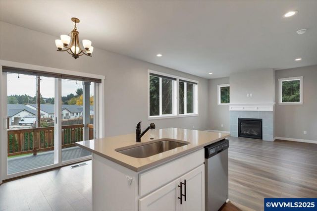 5590 Mountain Quail Dr S, Salem, OR 97306