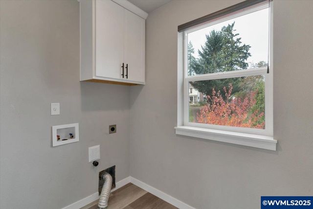 5590 Mountain Quail Dr S, Salem, OR 97306