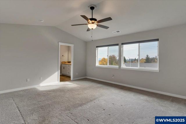 5590 Mountain Quail Dr S, Salem, OR 97306