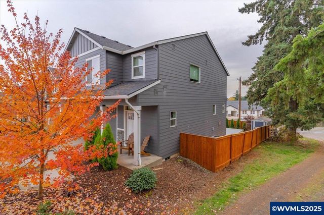 5590 Mountain Quail Dr S, Salem, OR 97306