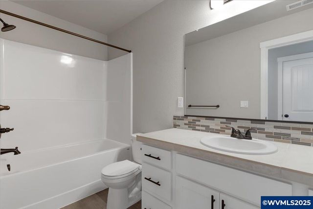 5590 Mountain Quail Dr S, Salem, OR 97306