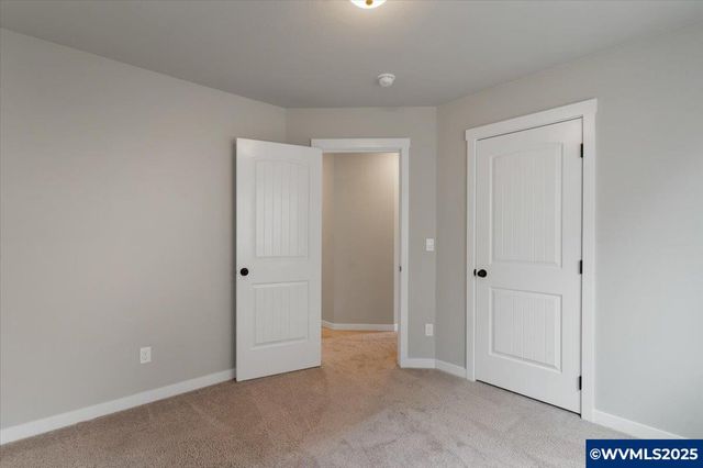 5590 Mountain Quail Dr S, Salem, OR 97306