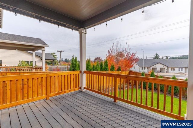 5590 Mountain Quail Dr S, Salem, OR 97306