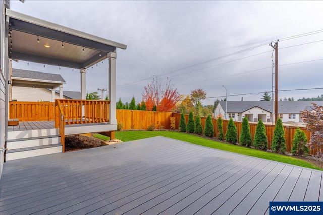 5590 Mountain Quail Dr S, Salem, OR 97306