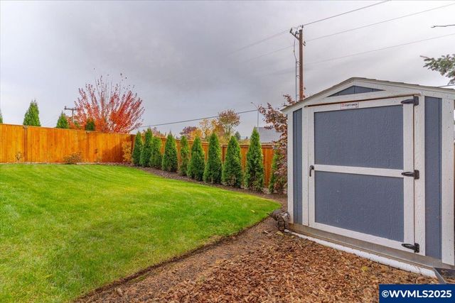 5590 Mountain Quail Dr S, Salem, OR 97306