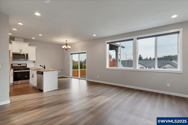 5590 Mountain Quail Dr S, Salem, OR 97306