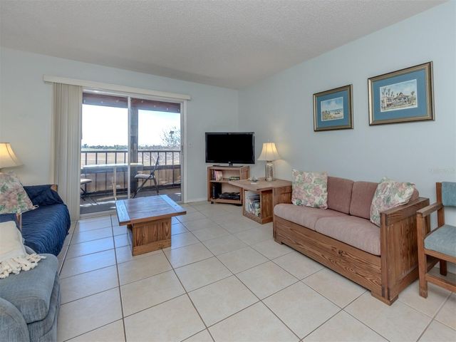 217 AIRPORT AVENUE W 216, Venice, FL 34285