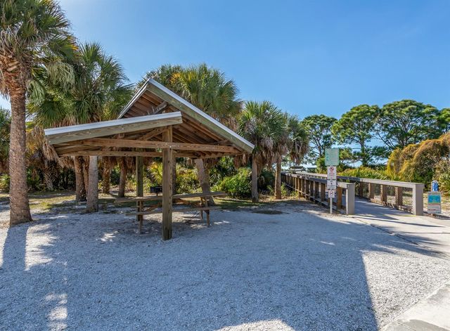 217 AIRPORT AVENUE W 216, Venice, FL 34285