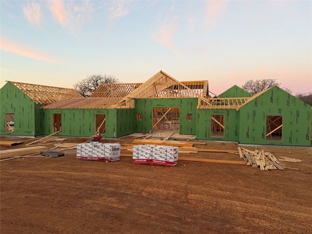 7211 County Road 1017, Joshua, TX 76058
