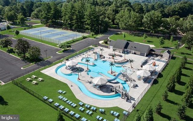 9827 POSTERITY LN, Montgomery Village, MD 20886