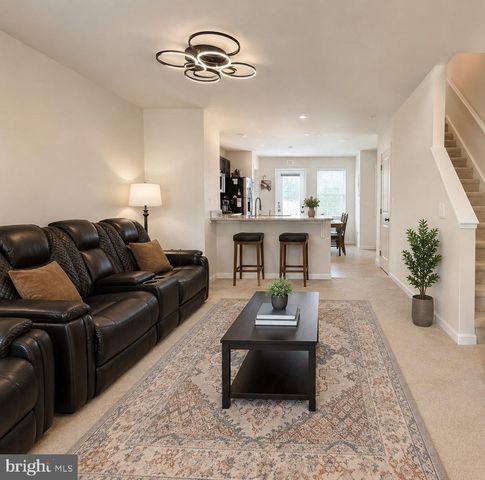9827 POSTERITY LN, Montgomery Village, MD 20886