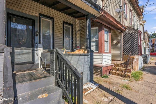 1213 Chestnut Avenue, Trenton, NJ 08611