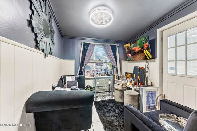 1213 Chestnut Avenue, Trenton, NJ 08611