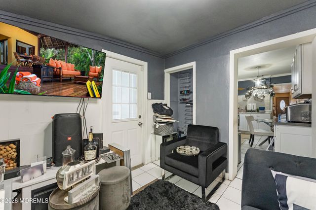 1213 Chestnut Avenue, Trenton, NJ 08611