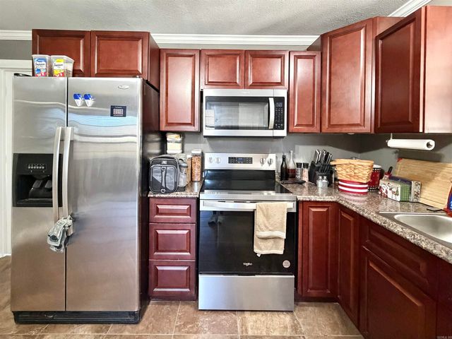 511 W Childress Street, Morrilton, AR 72110