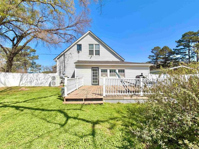 511 W Childress Street, Morrilton, AR 72110