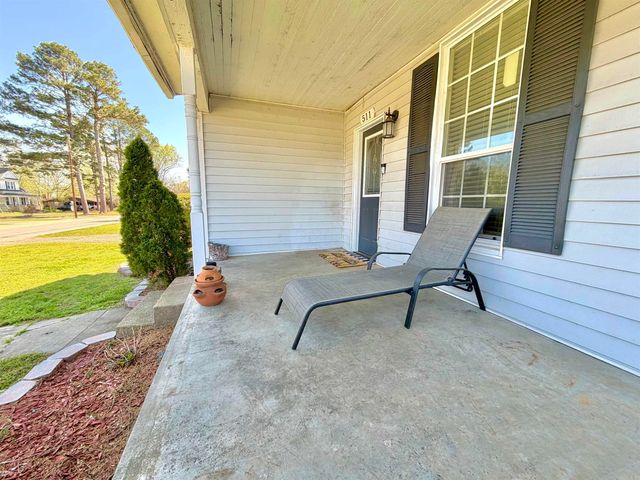 511 W Childress Street, Morrilton, AR 72110