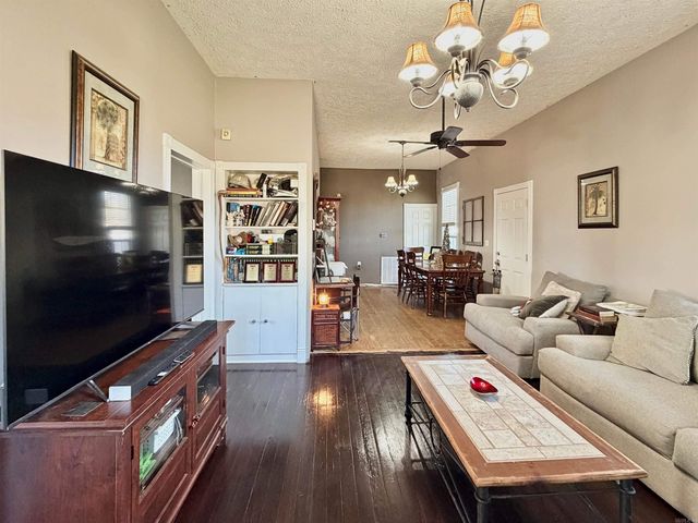 511 W Childress Street, Morrilton, AR 72110