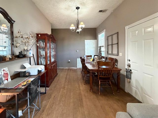 511 W Childress Street, Morrilton, AR 72110