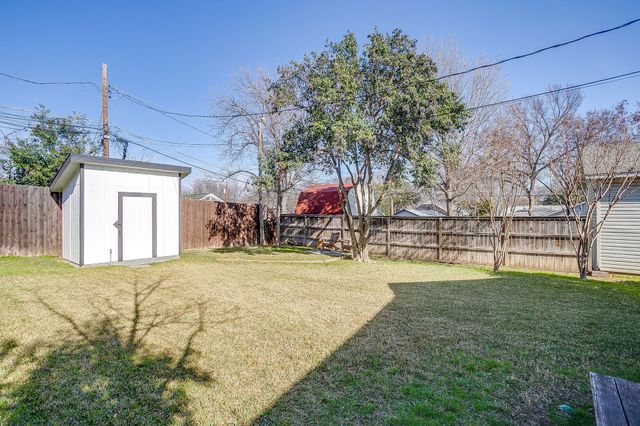 4516 Collinwood Avenue, Fort Worth, TX 76107