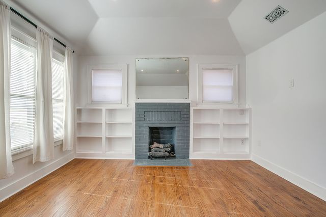 4516 Collinwood Avenue, Fort Worth, TX 76107