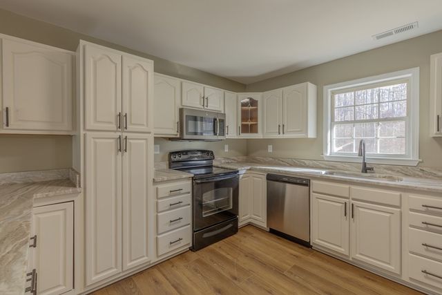 4180 S Jimmy Drive, Rocky Face, GA 30740