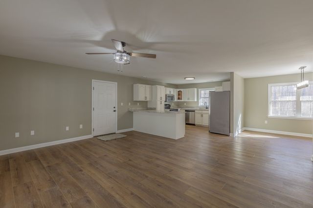 4180 S Jimmy Drive, Rocky Face, GA 30740