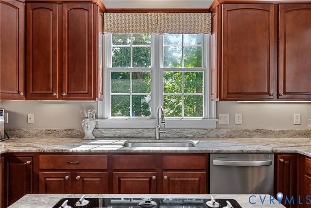 13045 Mid Pines Dr, Ashland, VA 23005