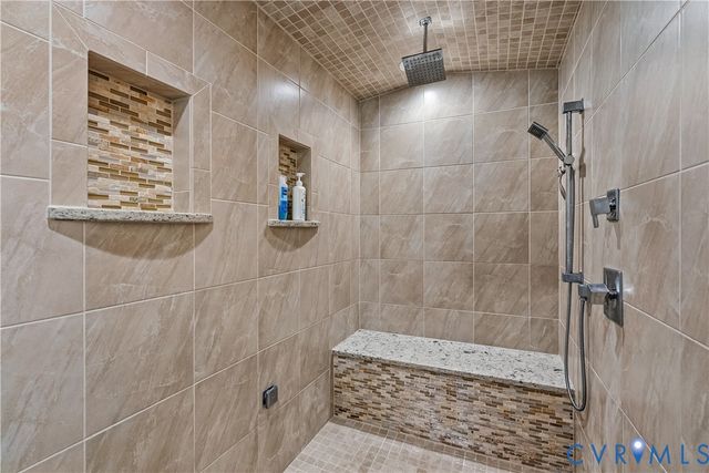 13045 Mid Pines Dr, Ashland, VA 23005