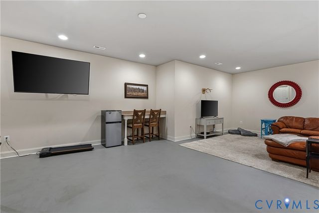 13045 Mid Pines Dr, Ashland, VA 23005