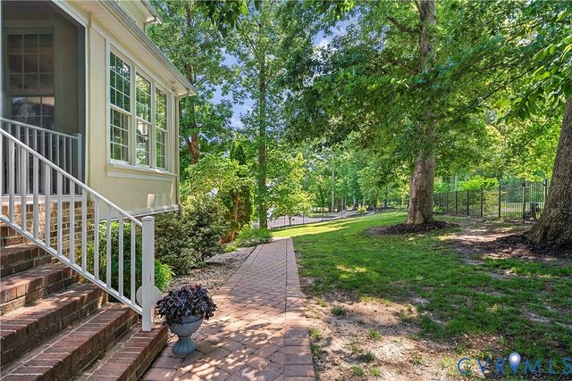 13045 Mid Pines Dr, Ashland, VA 23005