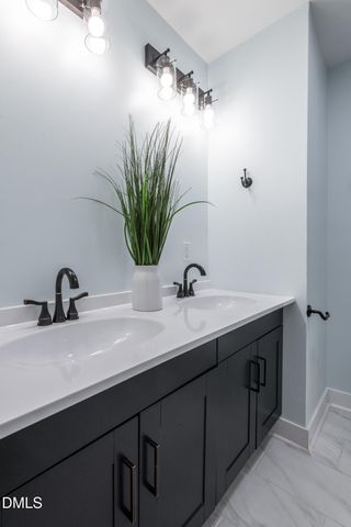7401 Fiesta Way, Raleigh, NC 27615