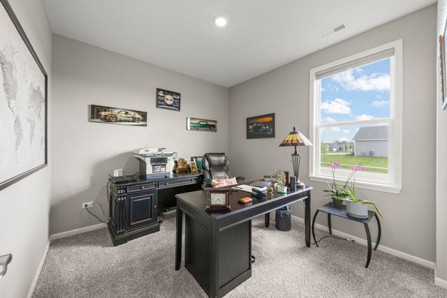 1 Savannah Court, Algonquin, IL 60102