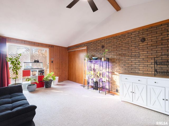 201 E ROSE Avenue, Bartonville, IL 61607